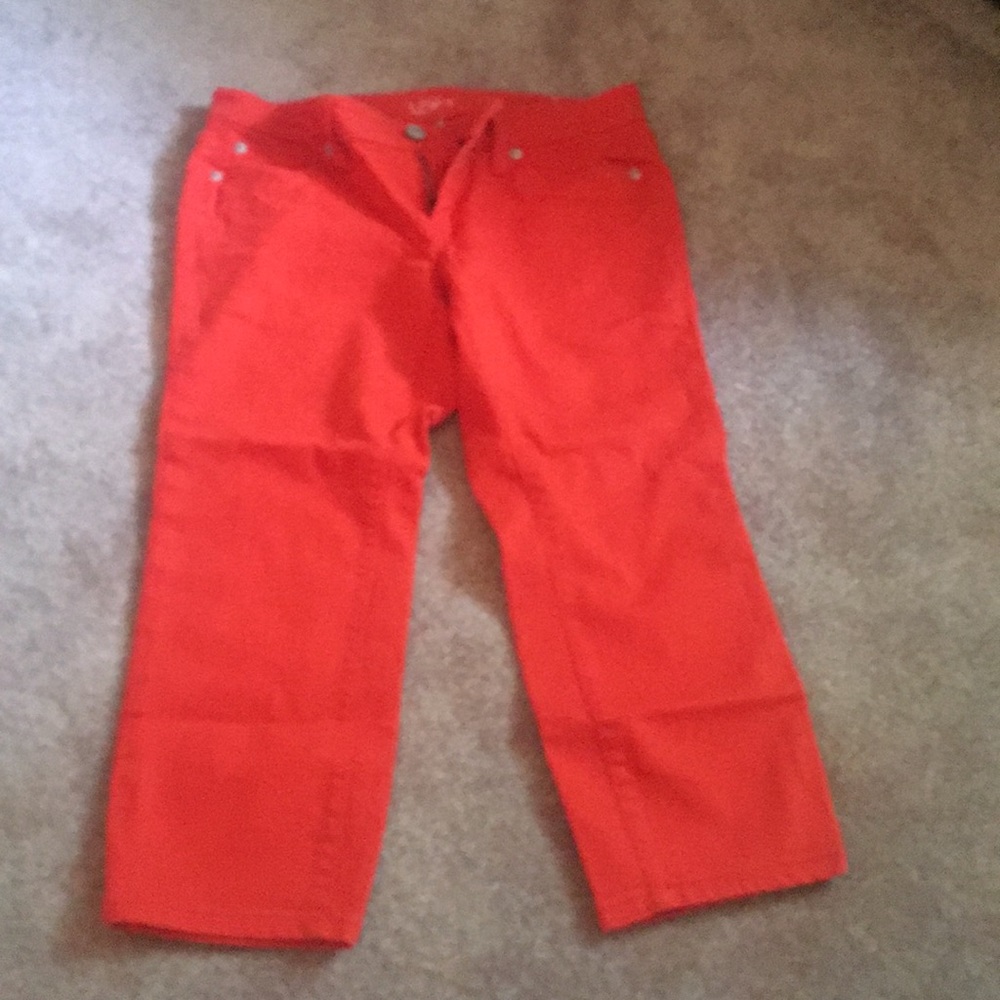LOFT Capri Jeans